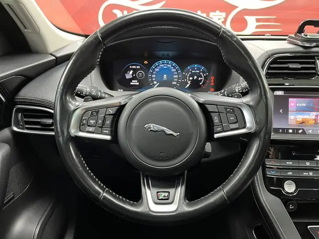 Jaguar Jaguar F-PACE 2.0T two-wheel drive R-Sport sports version