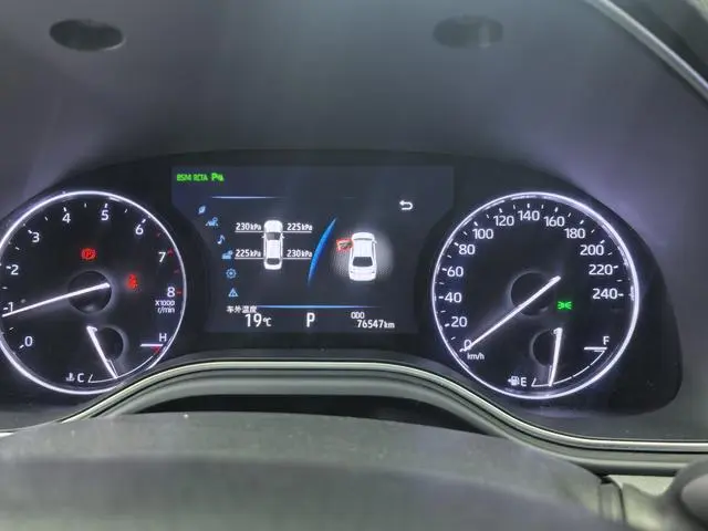 TOYOTA Asian dragon 2.0L XLE Exclusive Edition Country VI