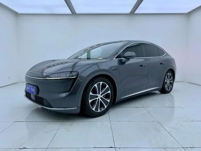 LUXEED Wisdom World R7 Pure electric 82kWh Pro rear drive version