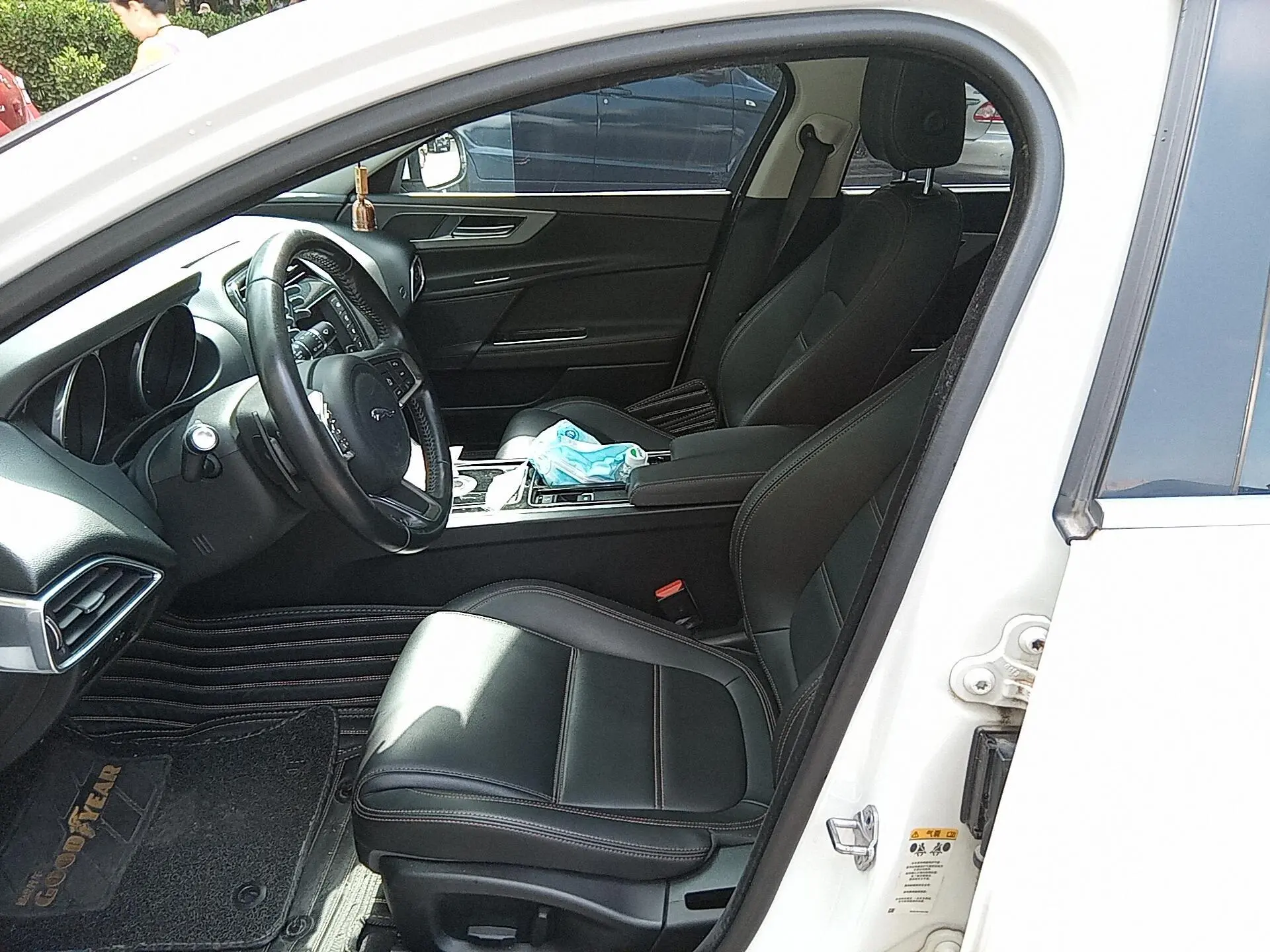 Jaguar Jaguar XEL 2.0T 200PS Deluxe Edition