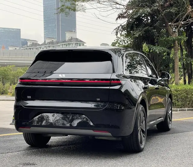 Li Auto Ideal L6 Pro version
