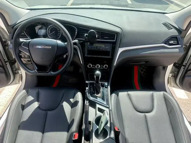Venucia Qichen D60 1.6L XE CVT Smooth version