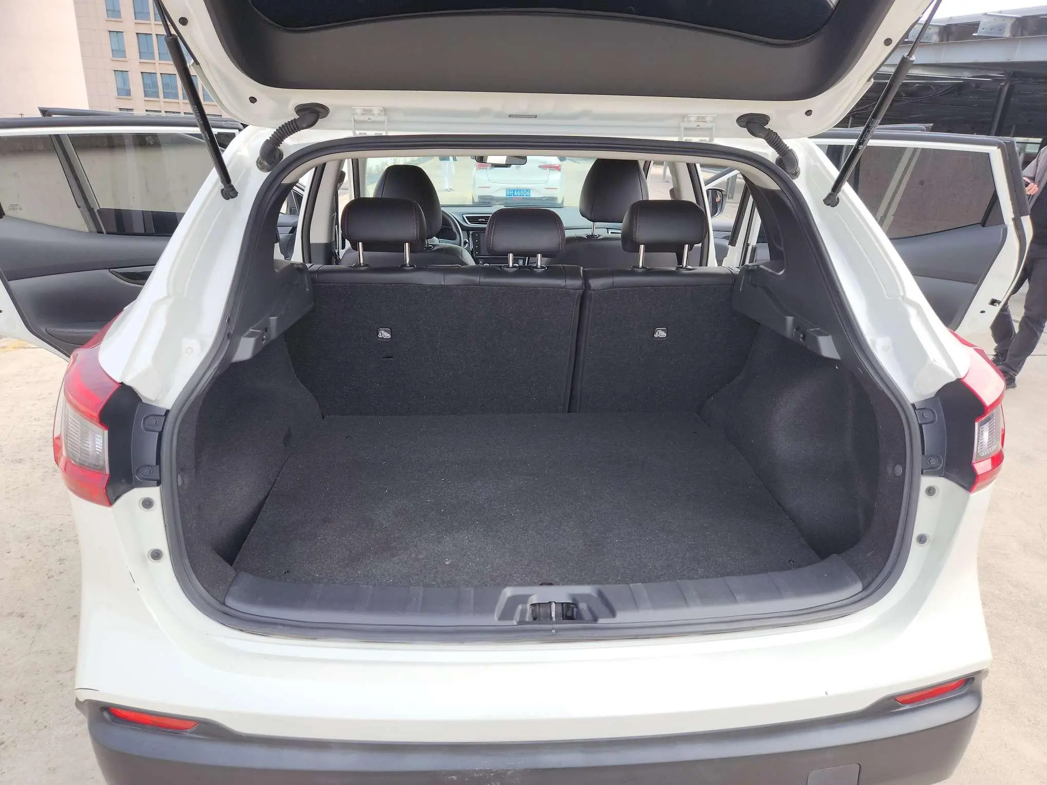 Nissan Qashqai 2.0 L XV Smart Edition