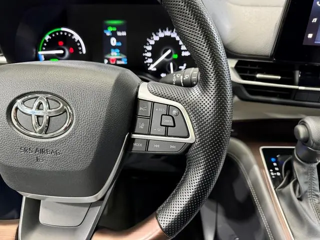 TOYOTA Grevia Smart electric hybrid dual engine 2.5L two-wheel drive comfort version