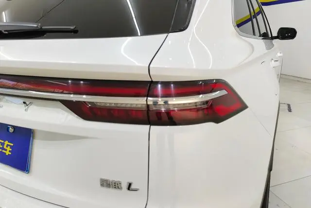 Geely Xingyue L 2.0TD high-power automatic two-wheel drive Skyrim version