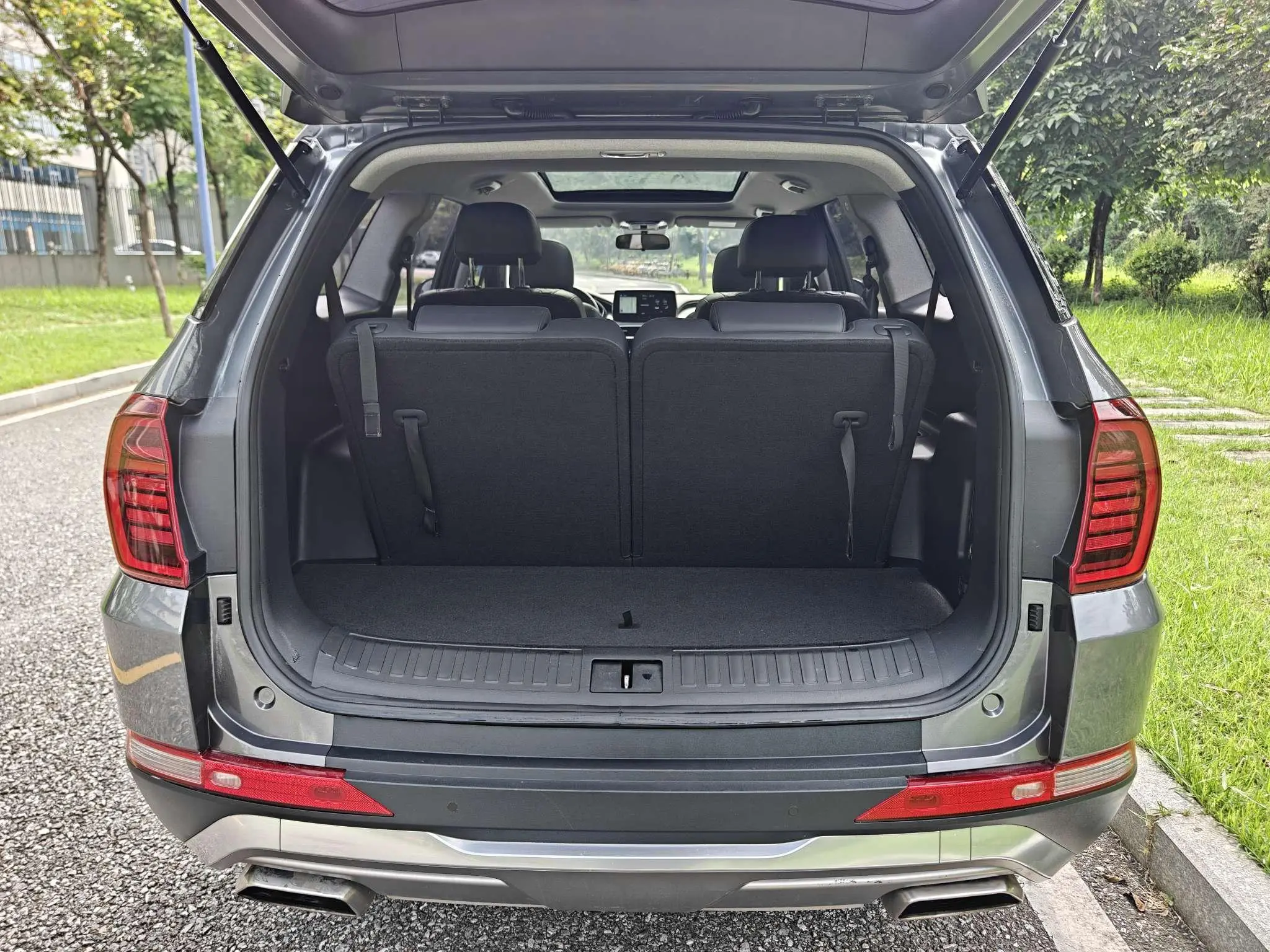 Hyundai Shengda 380 TGDi GLS automatic two-wheel drive deluxe edition Country V