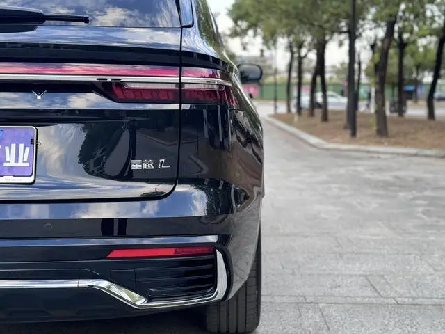 Geely Xingyue L 2.0TD high-power automatic two-wheel drive Dongfang Yao Lanxing version