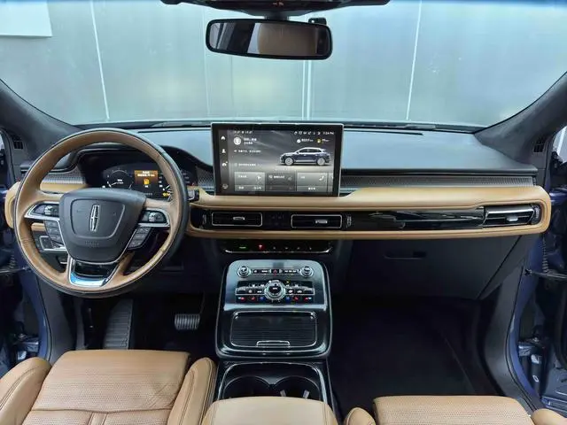 Lincoln Navigator 2.7T four-wheel drive Presidential edition