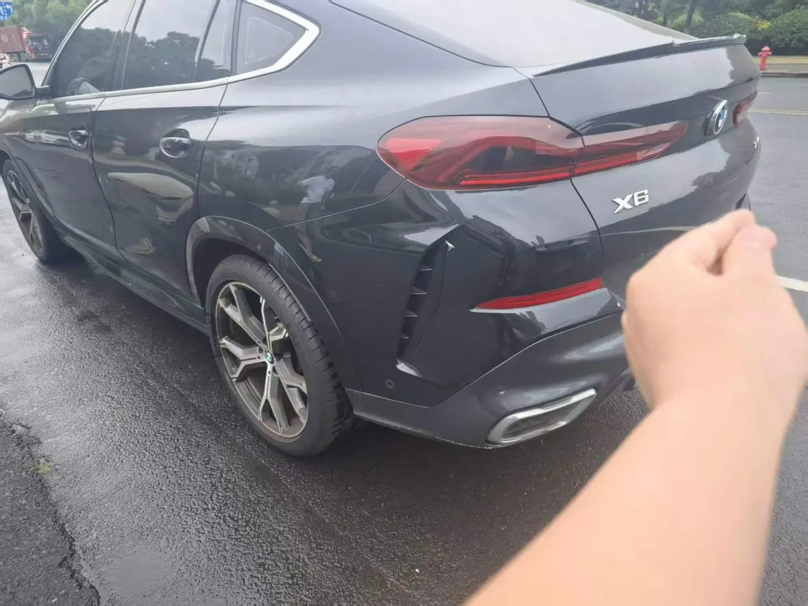BMW BMW X6 xDrive40i Exclusive M Sports Suit