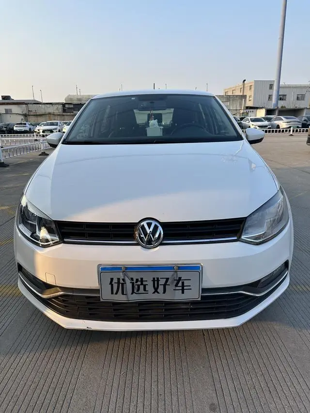 Volkswagen Polo 1.5L automatic security type