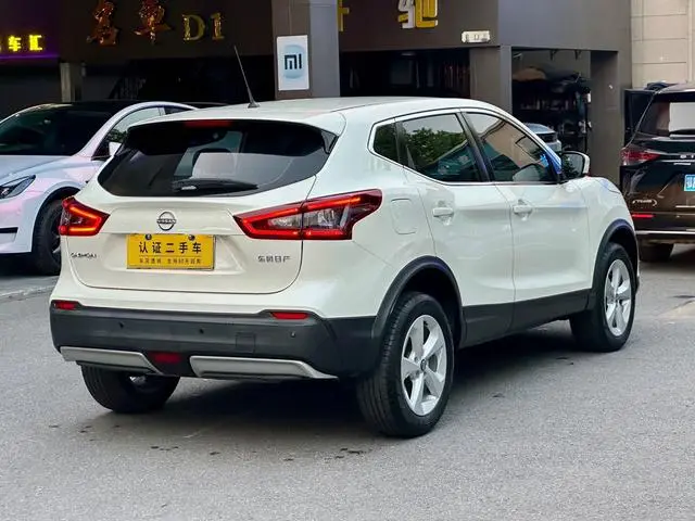 Nissan Qashqai Classic 2.0L Comfort Edition