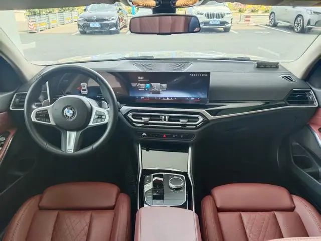 BMW BMW 3 Series 320Li M sports suit