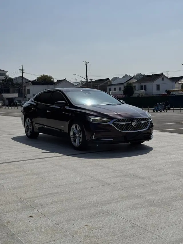 Buick Lacrosse Avenir first-come-first-served