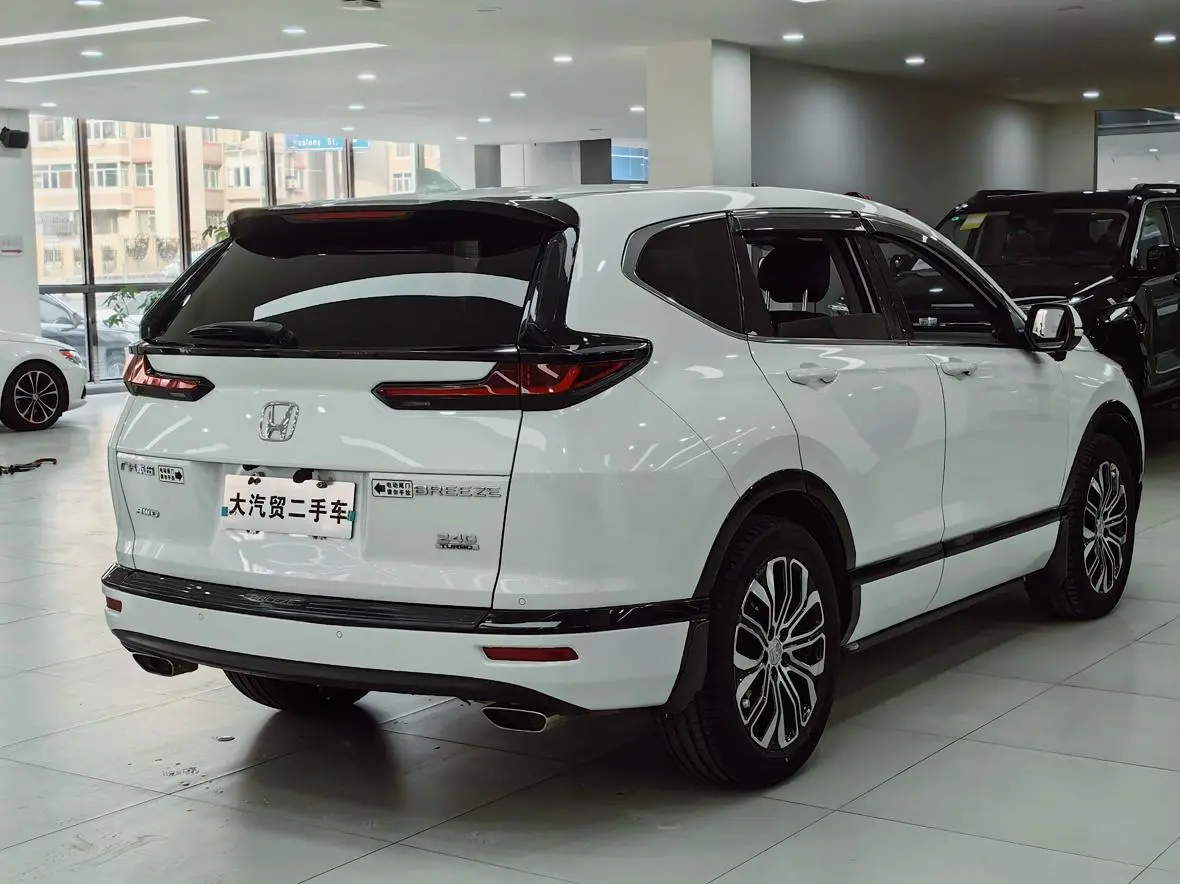 Honda Hao Ying 240TURBO CVT four-wheel drive Exclusive Edition