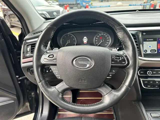 GAC Trumpchi GS8 320T two-wheel drive luxury Zhilian Edition 7 seats