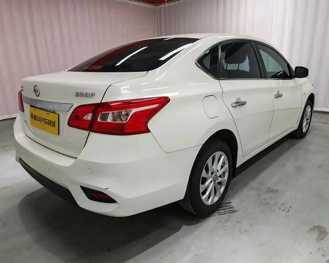Nissan Xuan Yi Classic 1.6 XE CVT Comfort Edition