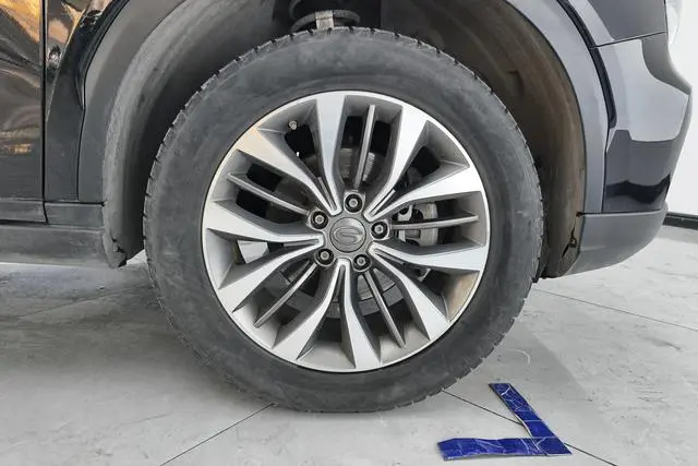 GAC Trumpchi GS8 320T two-wheel drive luxury Zhilian Edition 7 seats
