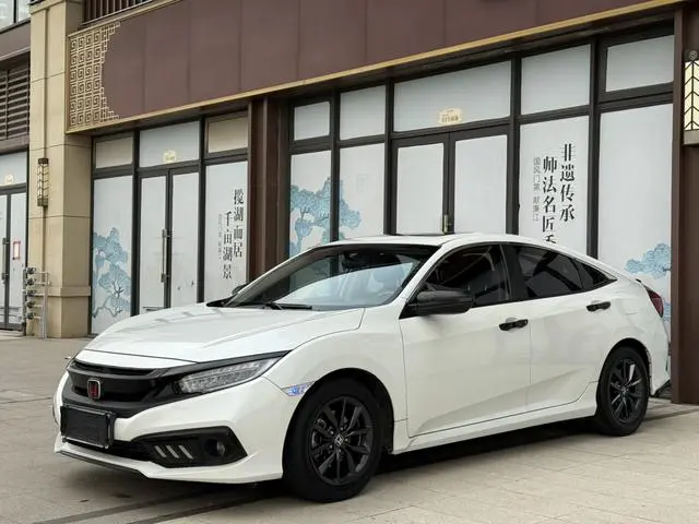 Honda Civic 220TURBO CVT Dynamic Version Country VI