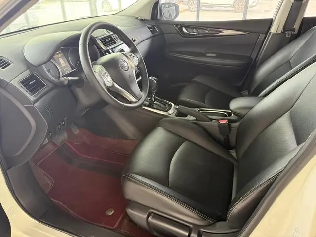 Nissan TIIDA 1.6L CVT Smart Travel Edition