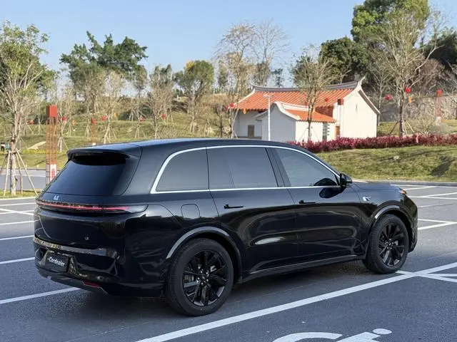 Li Auto Ideal L8 Pro version