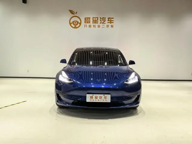 Tesla Model 3 Upgraded version of standard battery life rear drive
