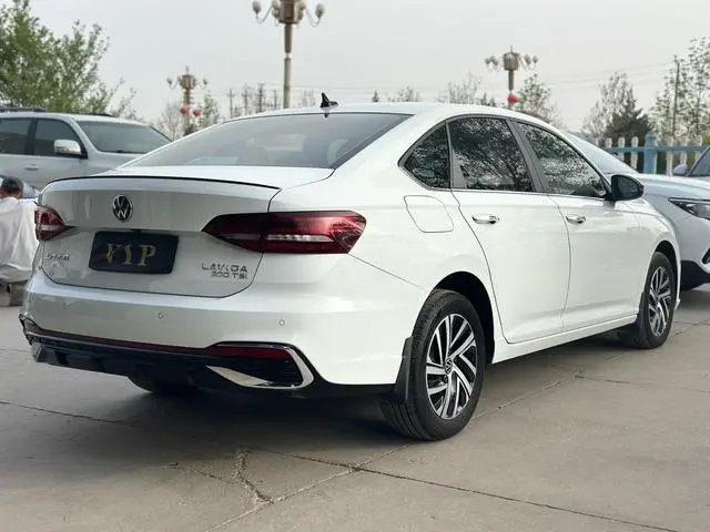 Volkswagen Lavida 300TSI DSG Starry Sky Manyi Edition