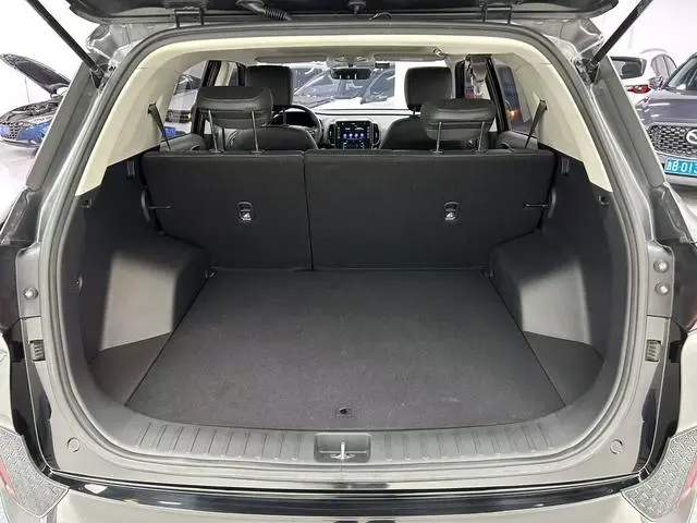 Hyundai Hyundai ix35 240T GDi DCT two-wheel drive leading version GLS