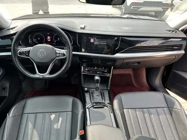 Volkswagen Passat 330TSI Starry Sky Elite Edition