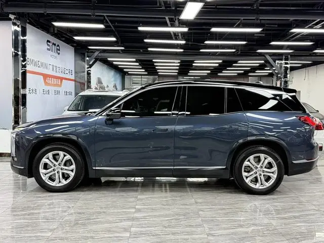 NIO NIO ES8 415KM base version six seats