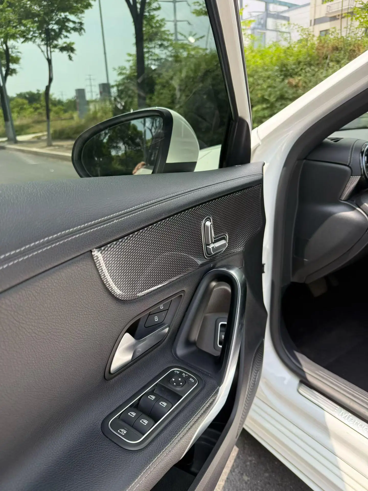 Mercedes-Benz Mercedes-Benz A-class A 200 L sports sedan