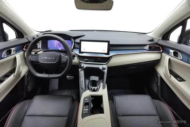 LYNK & CO Lynk 06 1.5T Yao Halo