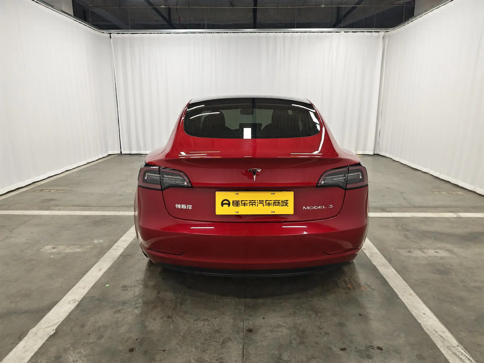 Tesla Model 3 Facelift, long battery life, rear-wheel drive version