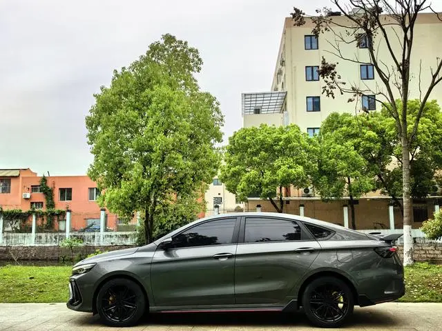 Geely Binrui Binrui COOL 1.5T DCT Thunder Edition