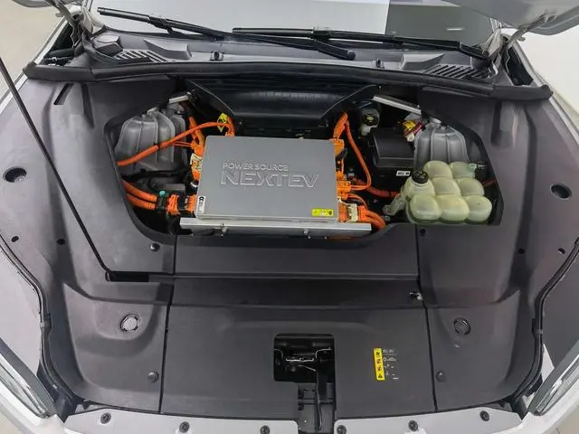 NIO NIO ES8 580KM base version six seats