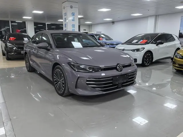 Volkswagen Passat Pro 380TSI Dragon Edition