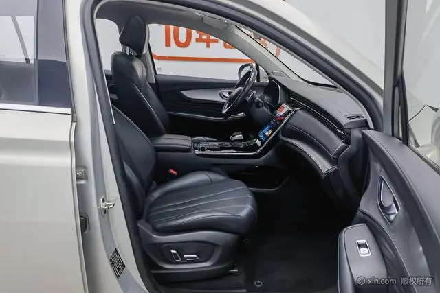 Roewe Roewe RX5 MAX 300TGI Automatic Smart Cockpit Ultimate Edition