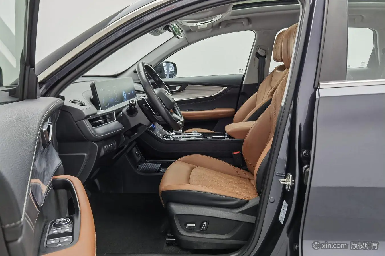 Chery Fulwin Tiggo 8 PLUS 290TGDI DCT Premium Edition