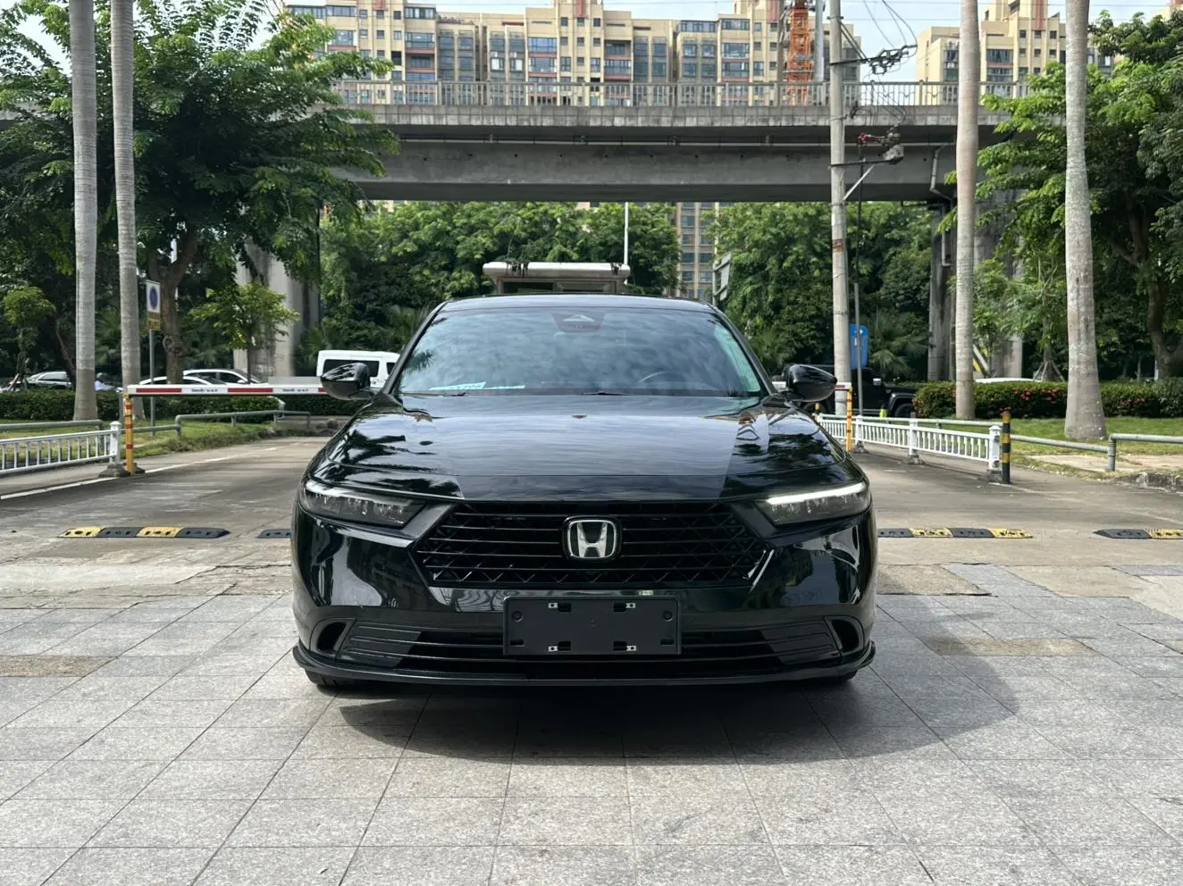 Honda Accord Rui*T Dynamic 260TURBO Deluxe Edition