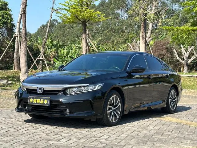 Honda Yingshipai Rui*Hybrid 2.0L Jingzhi Edition