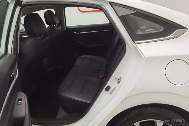 Changan Yidong PLUS 1.6L GDI manual luxury