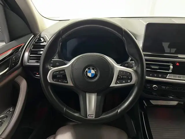 BMW BMW X3 xDrive25i M sports suit