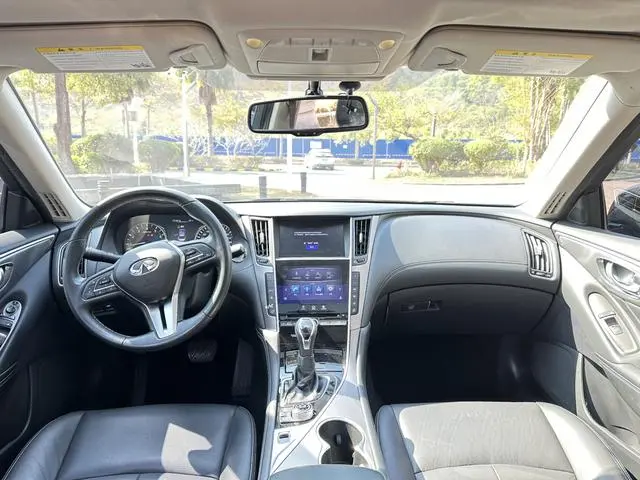 Infiniti Infiniti Q50L 2.0T Yixiang Edition Country V