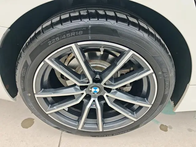 BMW BMW 3 Series Facelift 325Li M sports suit