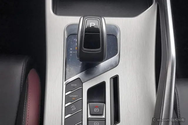 Geely Binyue 240T DCT Hunter