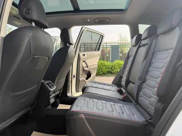 Volkswagen Tiguan L PHEV 430PHEV plug-in hybrid Ultimate Edition