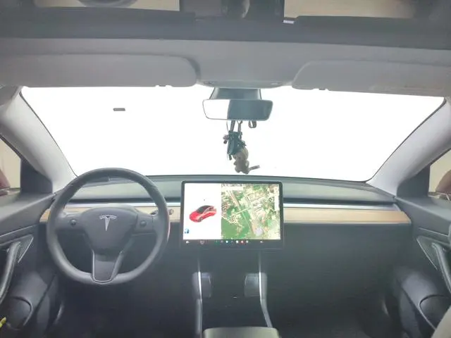 Tesla Model 3 Upgraded version of standard battery life rear drive