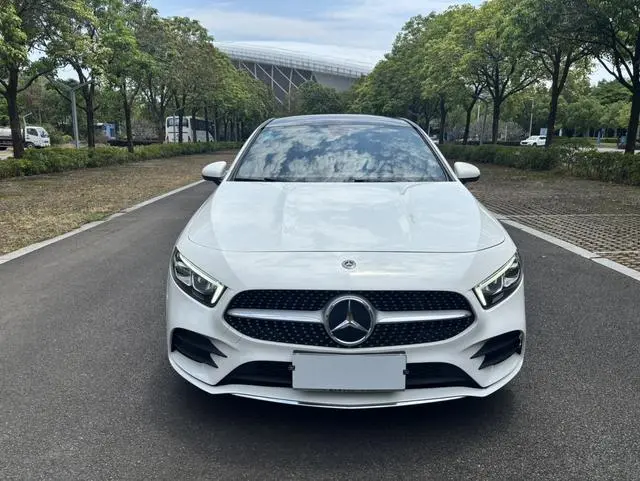 Mercedes-Benz Mercedes-Benz A-class A 200 L sports sedan