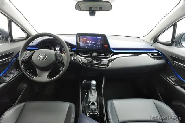 TOYOTA Toyota C-HR 2.0L Deluxe Edition