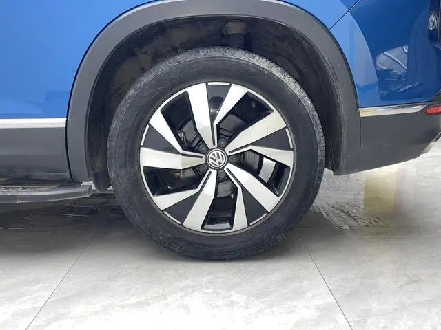 Volkswagen Tanyue 330TSI two-wheel drive luxury country V