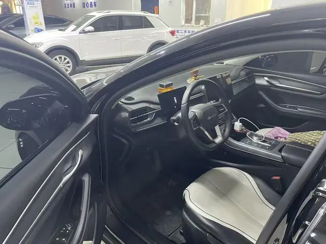 BYD Destroyer 05 Honor Edition DM-i 120KM Luxury